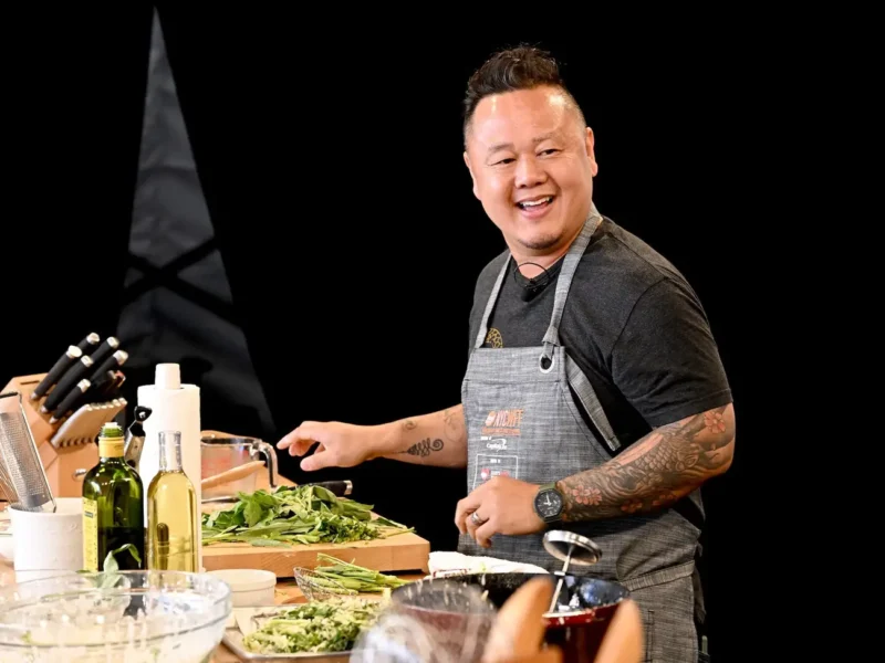 Business Insider- Celebrity chef Jet Tila shares 3 ways to spot a good Thai restaurant