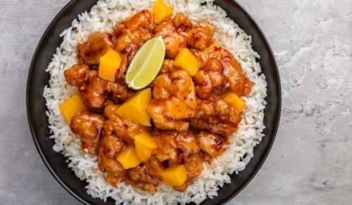 Pei Wei Asian Kitchen Debuts Honey Mango Chili Chicken for National Mango Day| PR Newswire